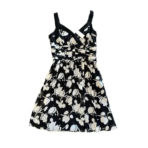 NWT Ann Taylor 100% Silk Black White Floral A Line Sleeveless Dress Size 4 $148 NWT Ann Taylor 100% Silk Black White Floral A Line Sleeveless Dress Size 4 $148